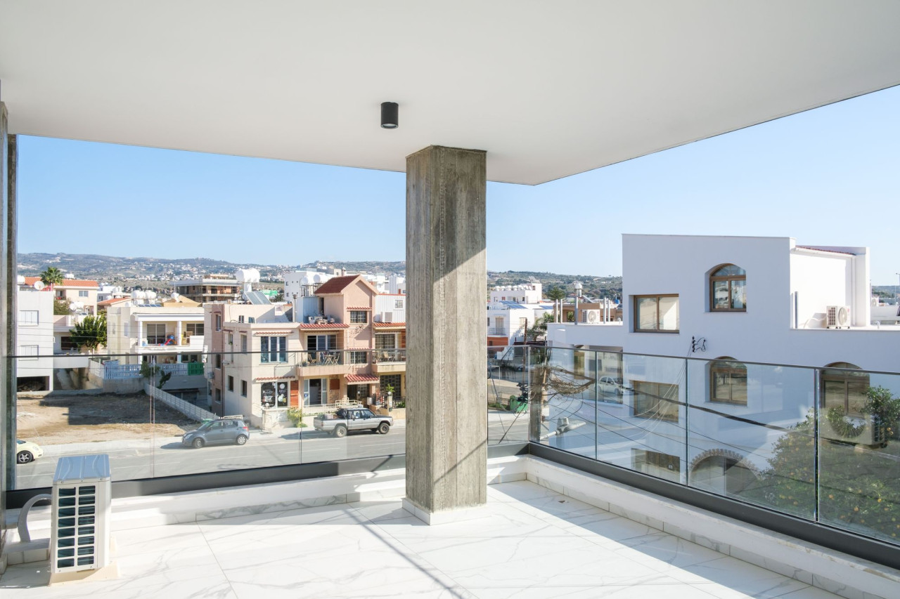 Apartment (Flat) in City Center, Paphos for Rent