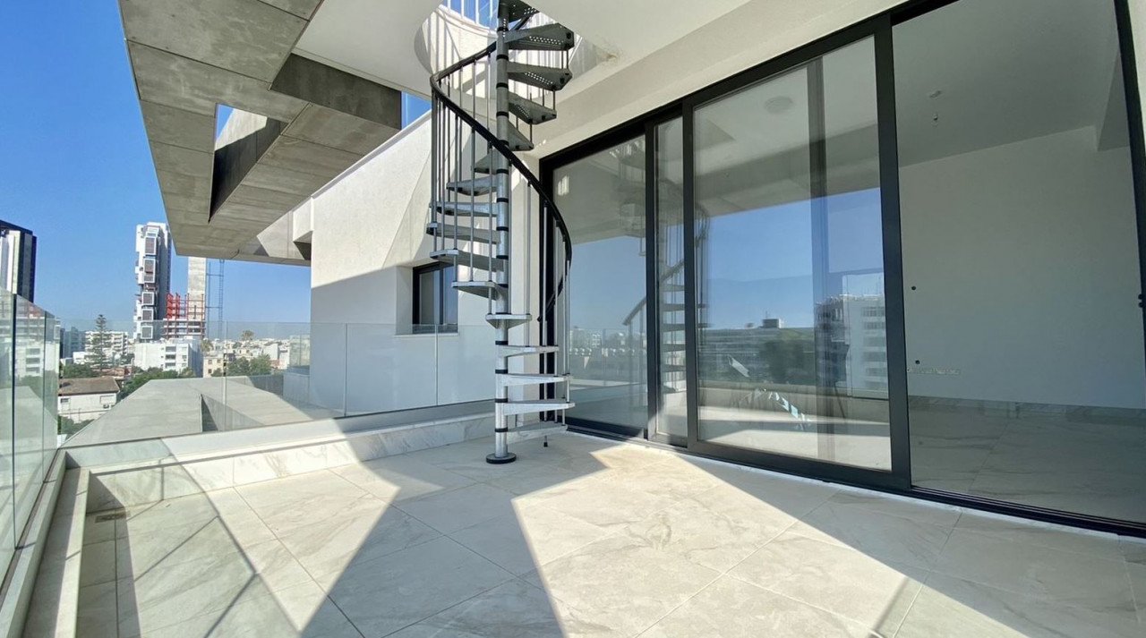 Apartment (Flat) in Potamos Germasoyias, Limassol for Sale