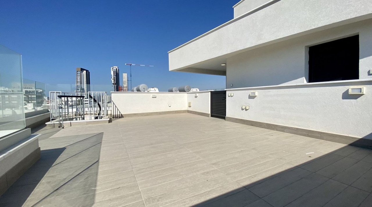 Apartment (Flat) in Potamos Germasoyias, Limassol for Sale