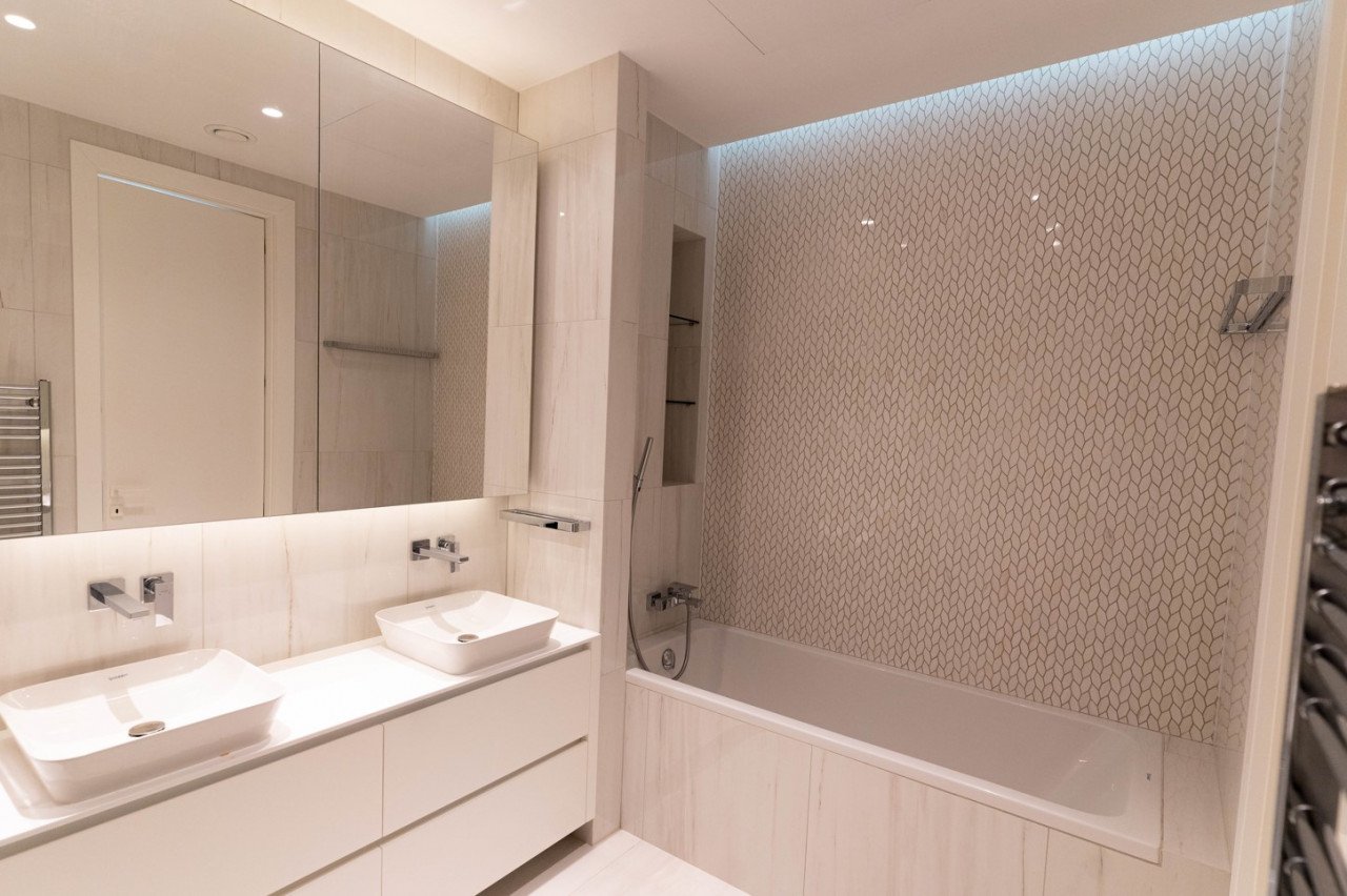 Apartment (Penthouse) in Germasoyia Tourist Area, Limassol for Sale