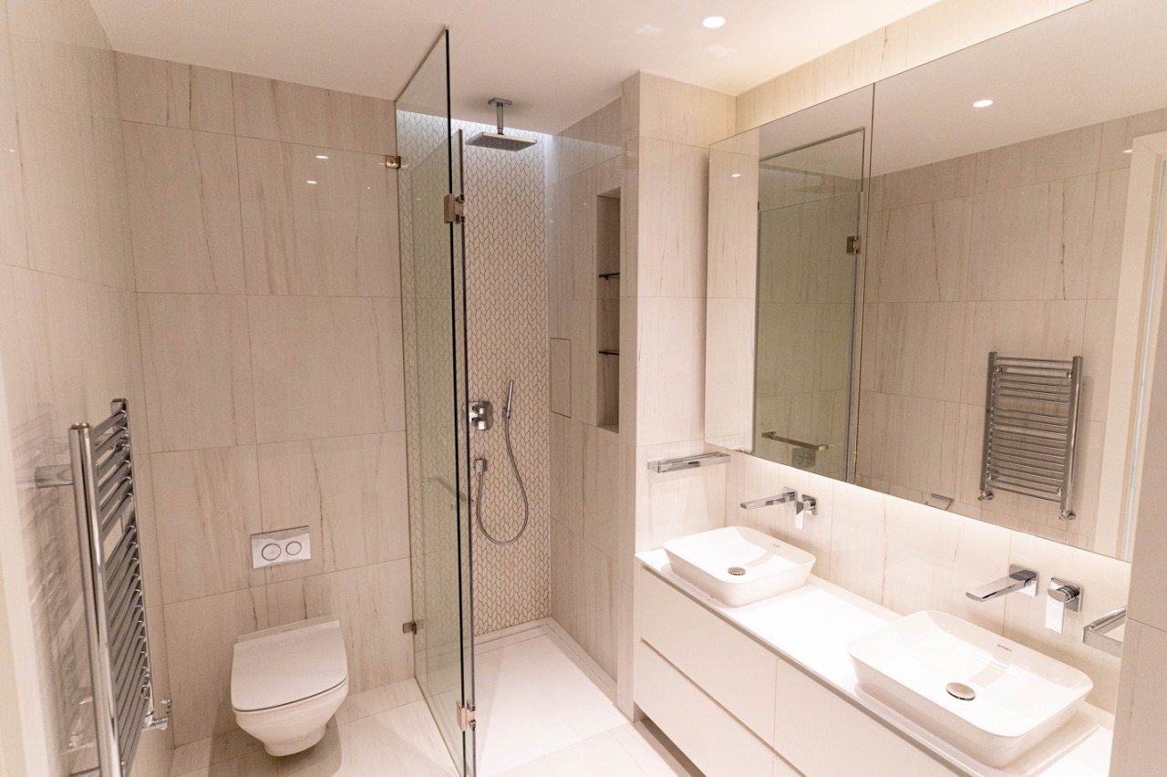 Apartment (Penthouse) in Germasoyia Tourist Area, Limassol for Sale