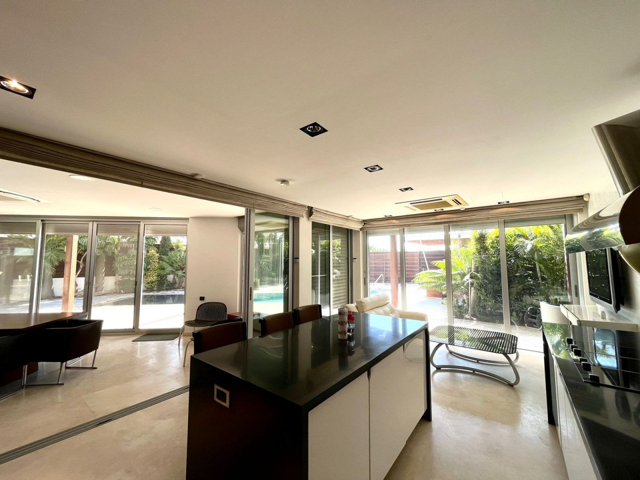 House (Detached) in Park Lane Area, Limassol for Sale