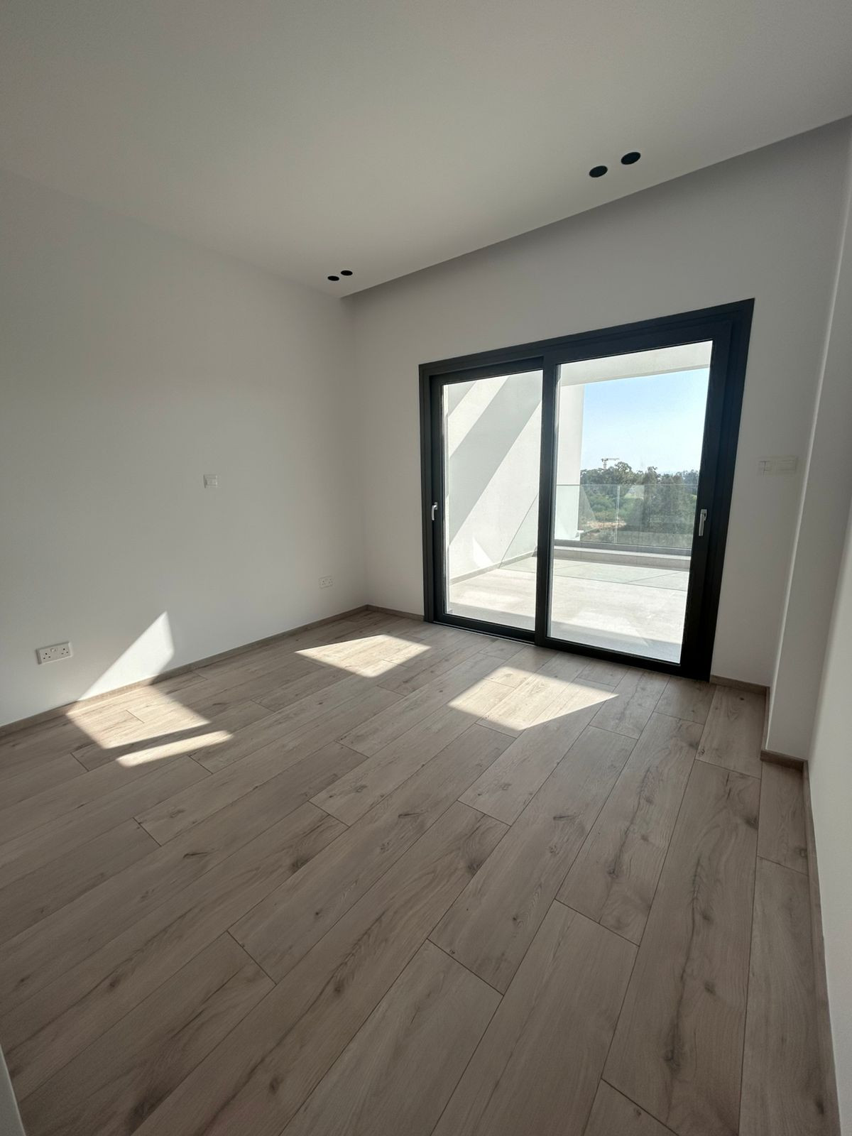 Apartment (Penthouse) in Polemidia (Kato), Limassol for Sale
