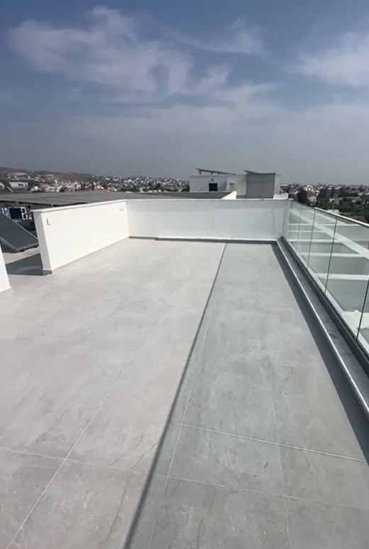 Apartment (Penthouse) in Polemidia (Kato), Limassol for Sale