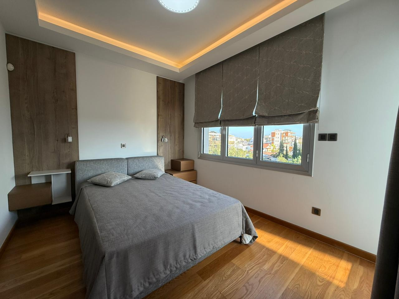 Apartment (Penthouse) in Papas Area, Limassol for Sale