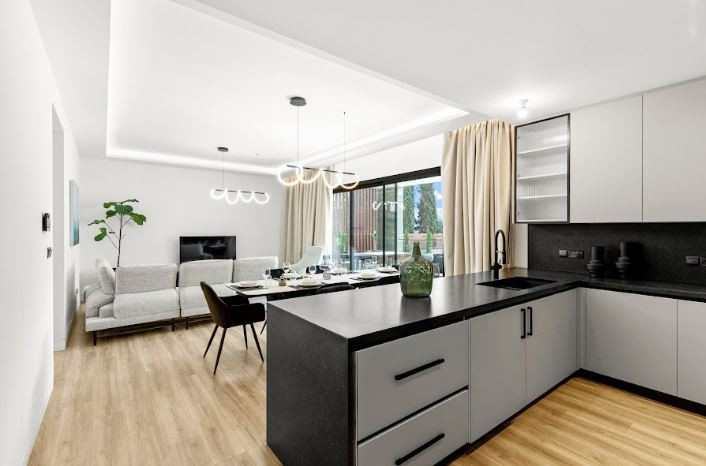 Apartment (Penthouse) in Germasoyia Tourist Area, Limassol for Sale