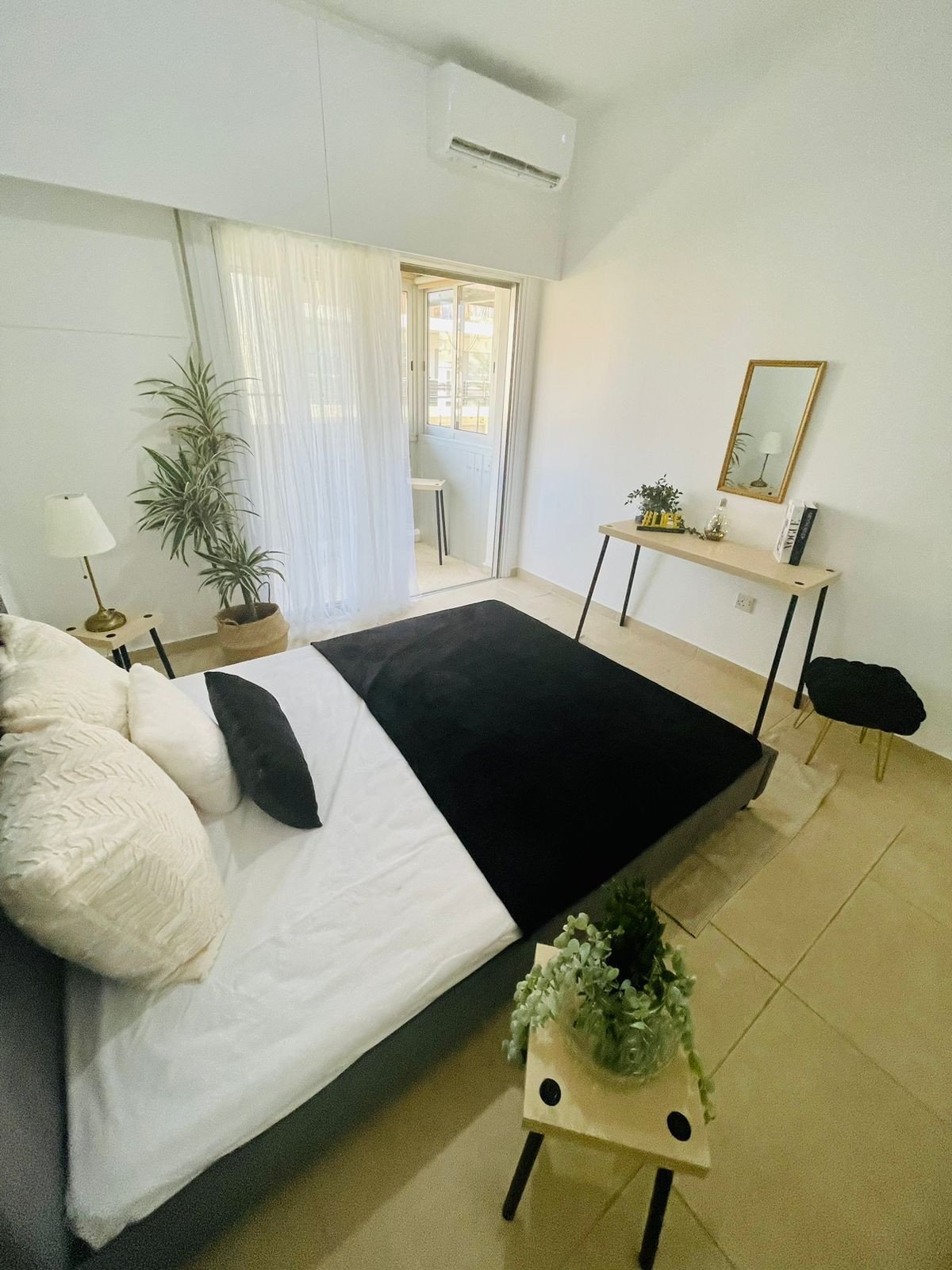 Apartment (Flat) in Neapoli, Limassol for Sale