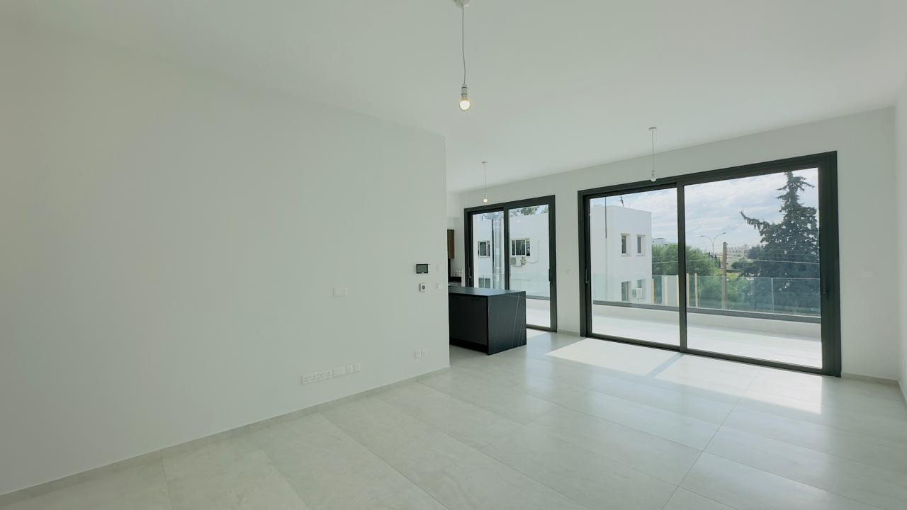 Apartment (Flat) in Green Area, Limassol for Sale