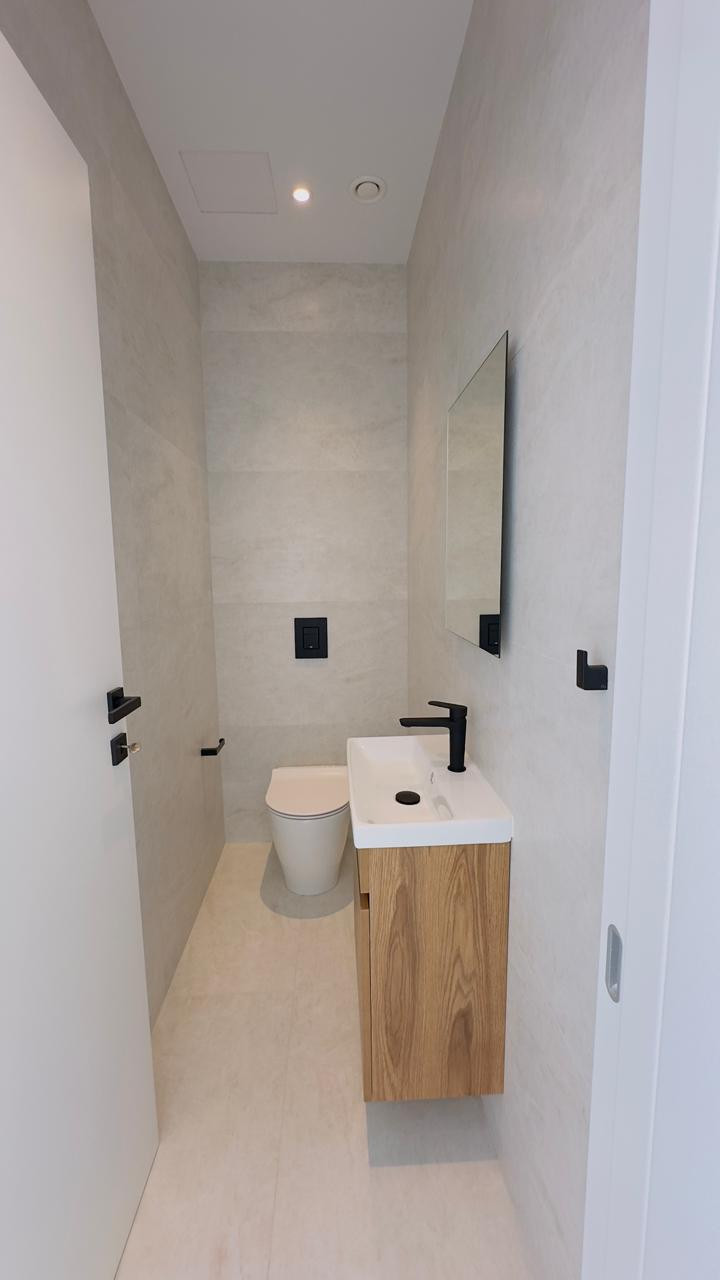 Apartment (Flat) in Green Area, Limassol for Sale