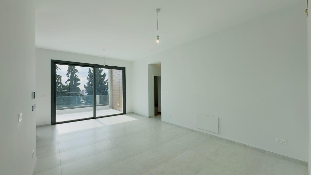 Apartment (Flat) in Green Area, Limassol for Sale