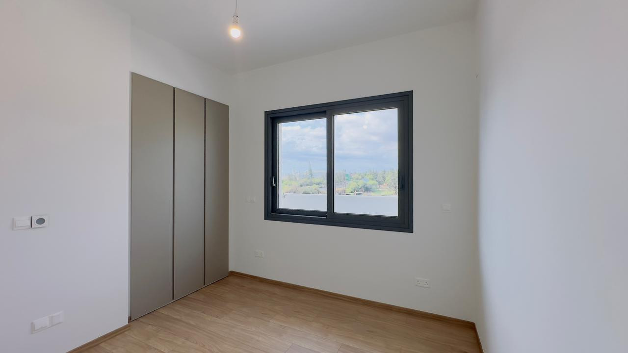 Apartment (Flat) in Green Area, Limassol for Sale