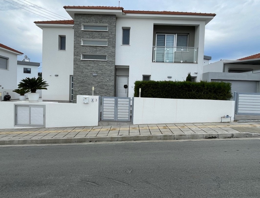 House (Detached) in Parekklisia, Limassol for Rent