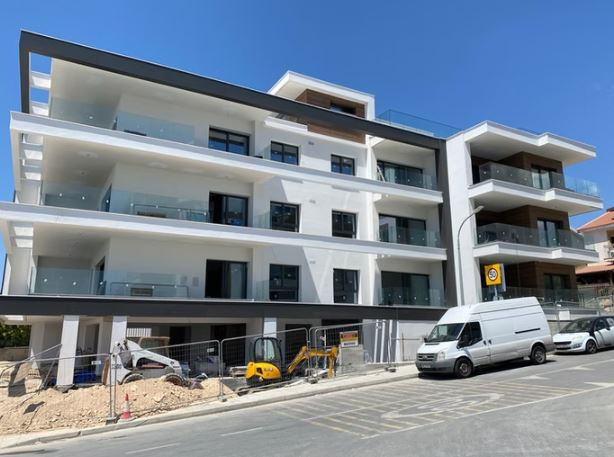 Apartment (Penthouse) in Agios Athanasios, Limassol for Sale