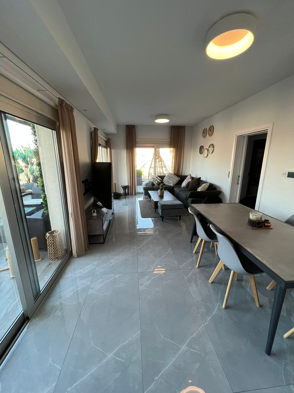 Apartment (Penthouse) in Mesa Geitonia, Limassol for Sale