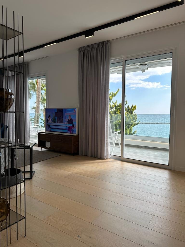 Apartment (Flat) in Germasoyia Tourist Area, Limassol for Sale