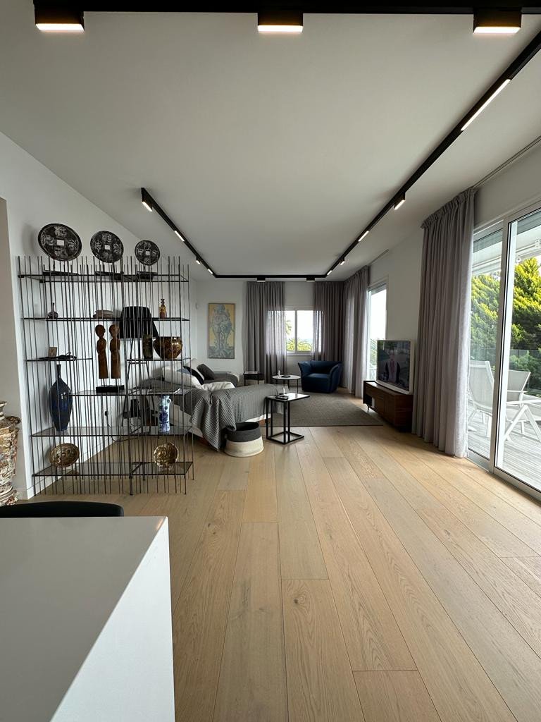 Apartment (Flat) in Germasoyia Tourist Area, Limassol for Sale