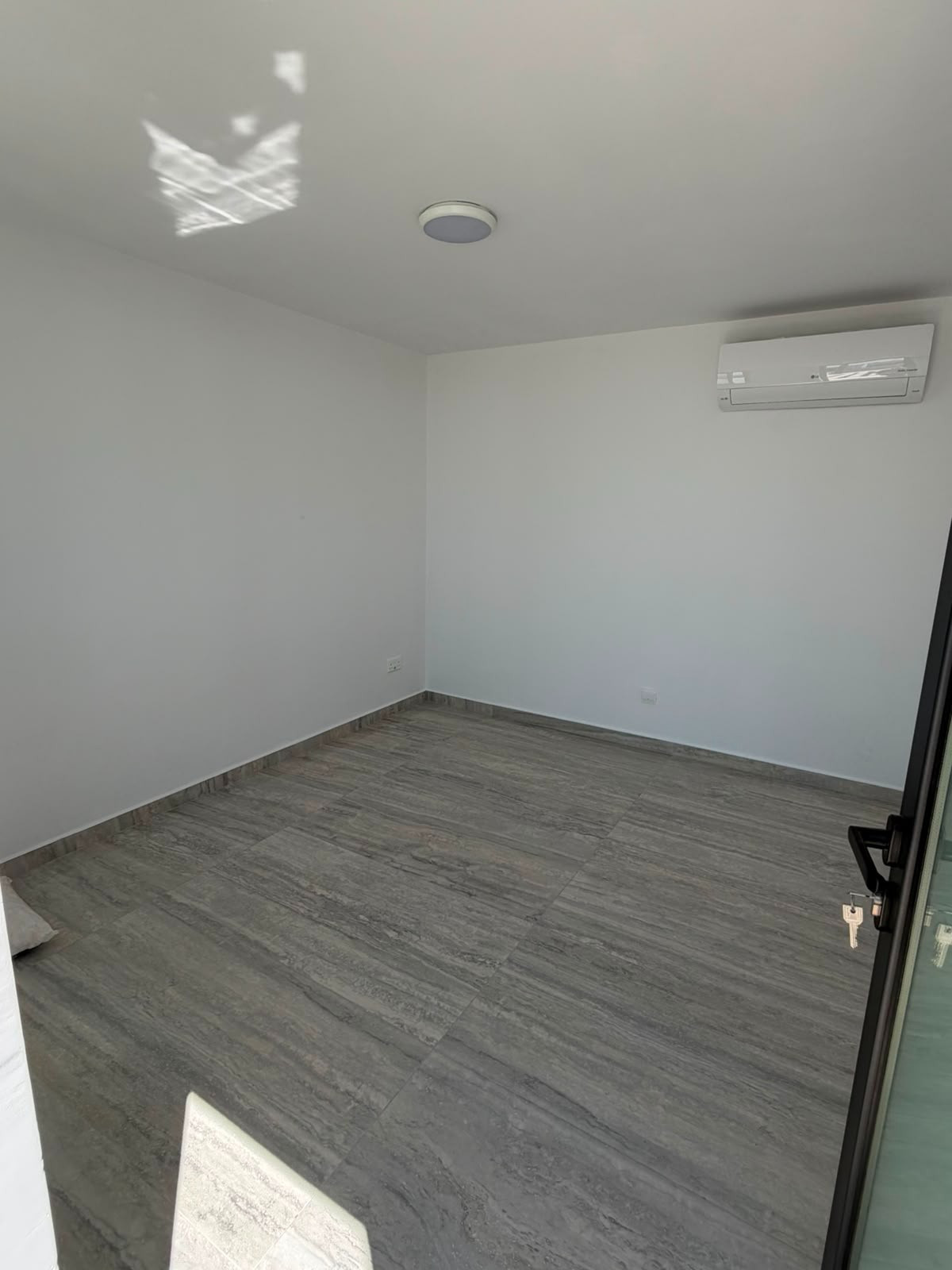 Apartment (Penthouse) in Papas Area, Limassol for Sale