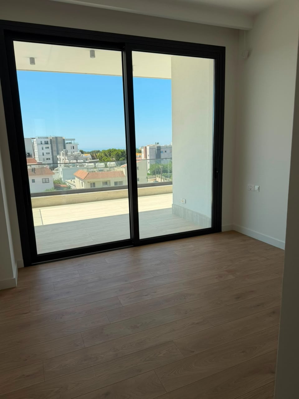 Apartment (Penthouse) in Papas Area, Limassol for Sale