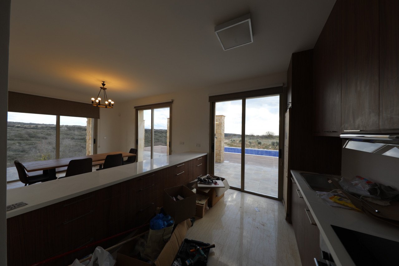 House (Detached) in Pano Arodes, Paphos for Rent