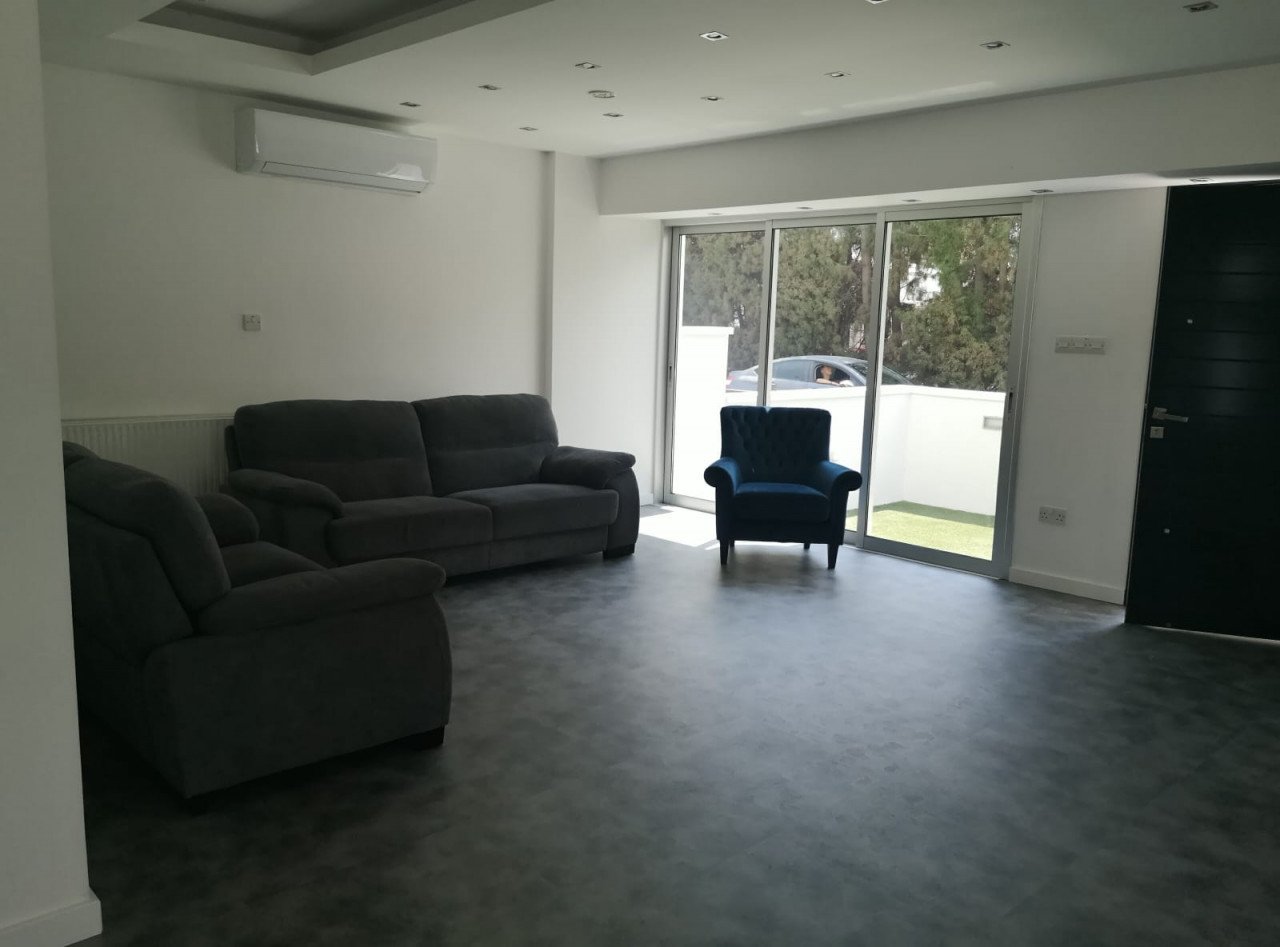 House (Semi detached) in Agios Nikolaos, Larnaca for Sale