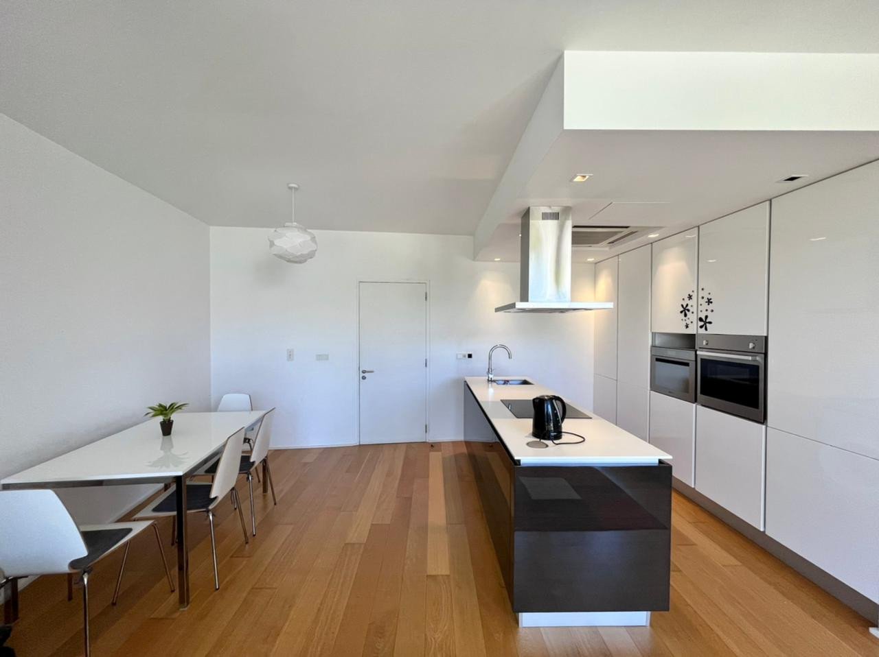 Apartment (Flat) in Neapoli, Limassol for Sale