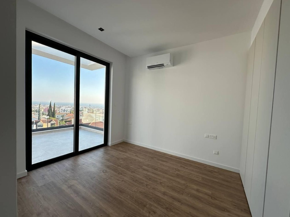 Apartment (Penthouse) in Agios Athanasios, Limassol for Sale