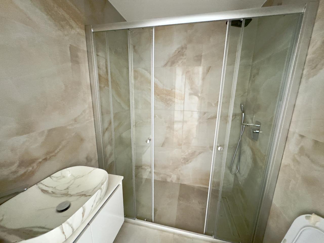 Apartment (Penthouse) in Mesa Geitonia, Limassol for Sale