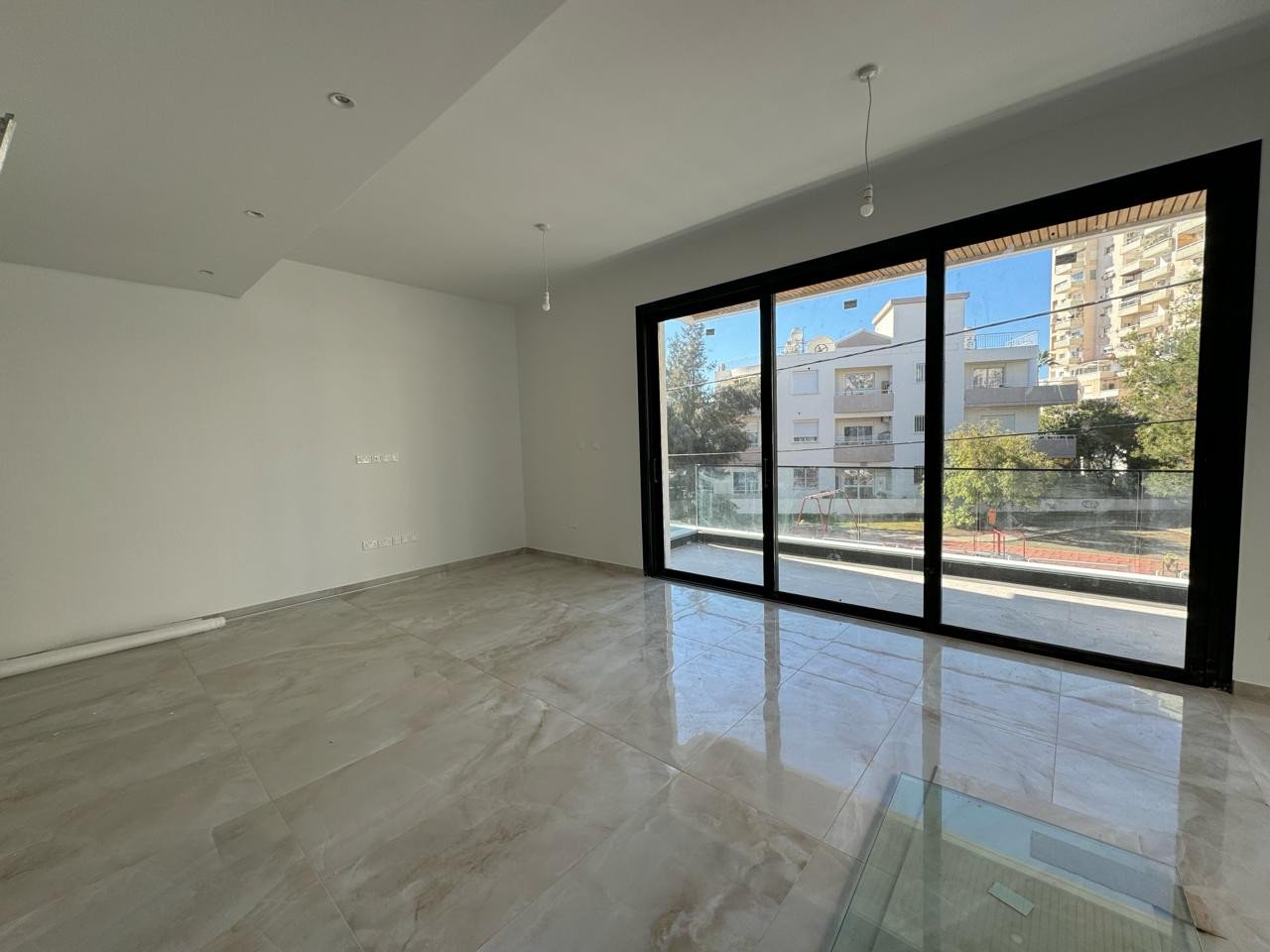 Apartment (Penthouse) in Mesa Geitonia, Limassol for Sale