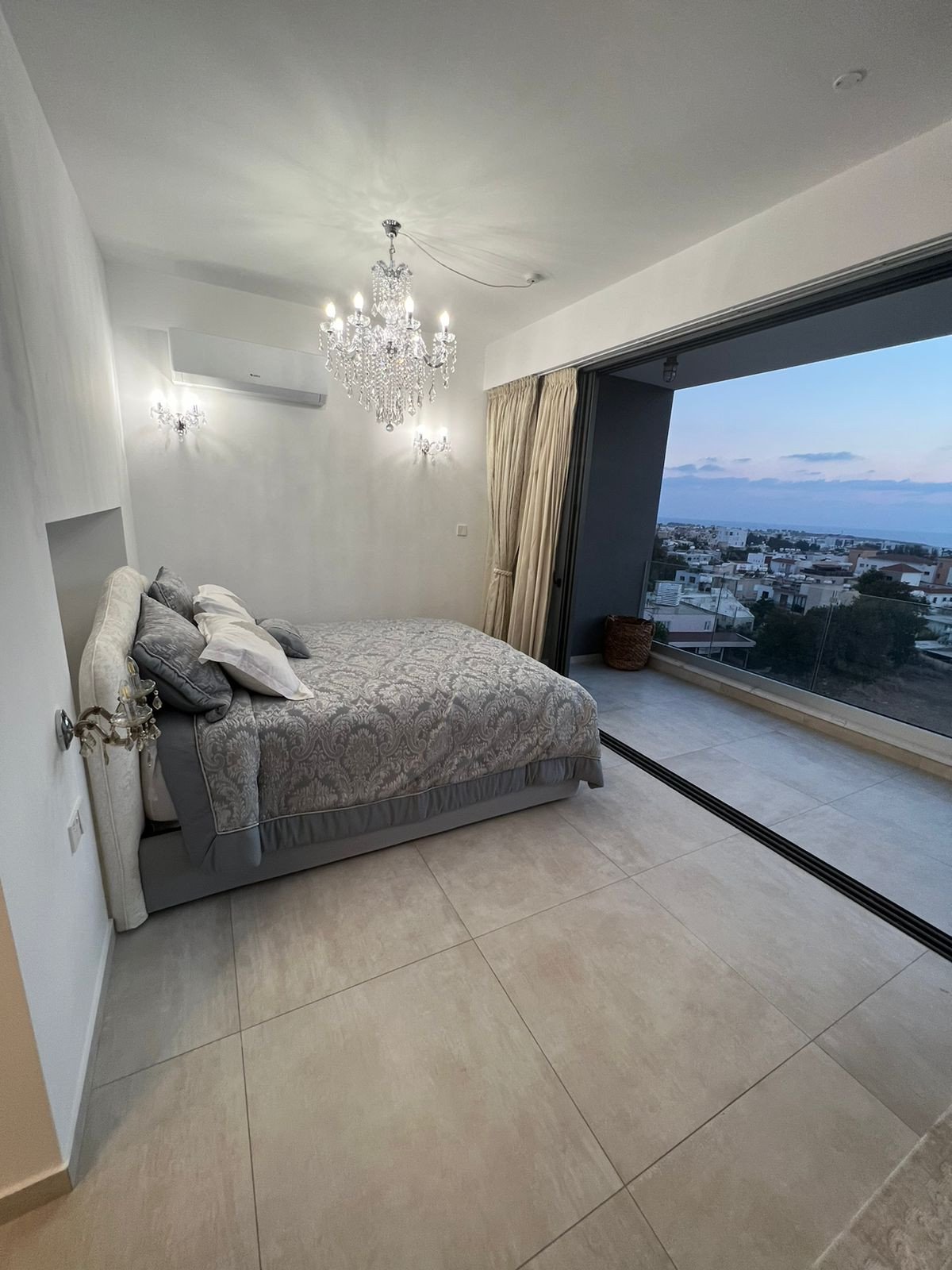 Apartment (Penthouse) in City Center, Paphos for Sale