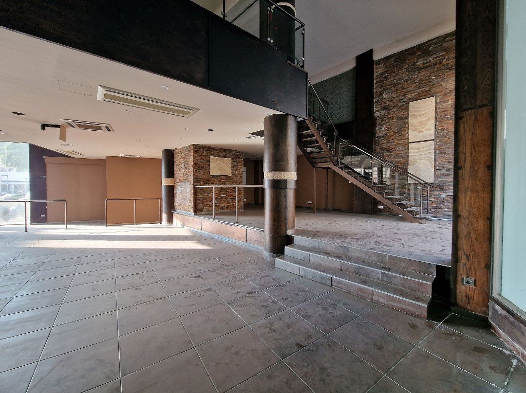 Commercial (Shop) in Agioi Omologites, Nicosia for Sale