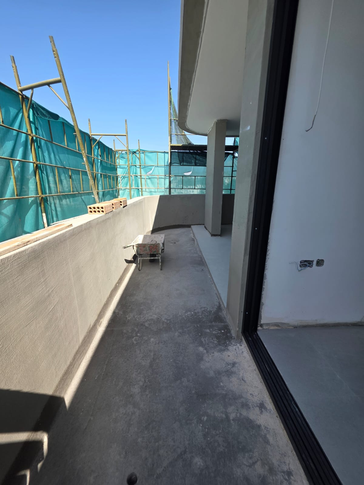 Apartment (Penthouse) in Kato Paphos, Paphos for Sale