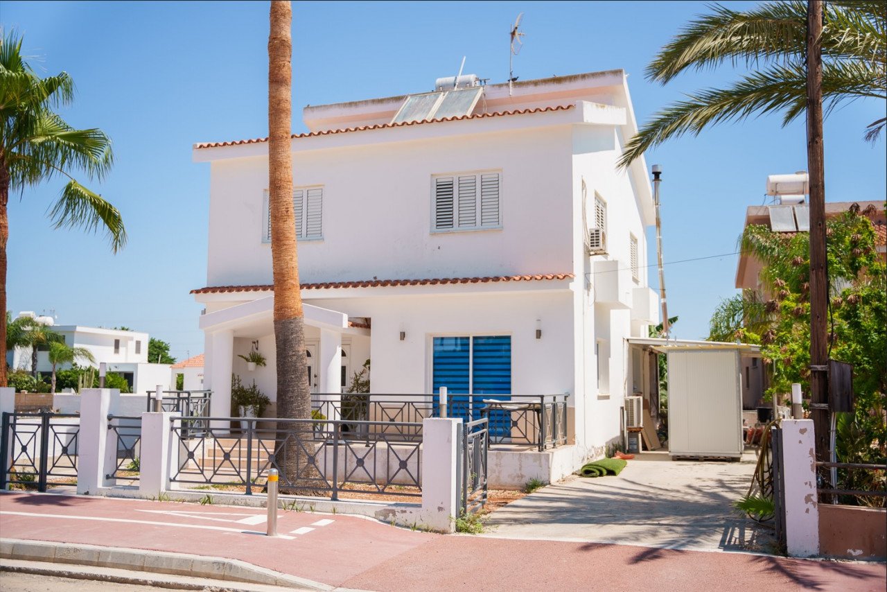 House (Detached) in Agia Napa, Famagusta for Sale