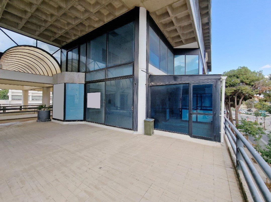 Commercial (Office) in Trypiotis, Nicosia for Sale