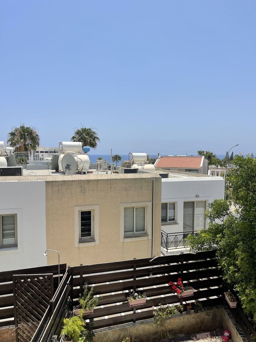 House (Maisonette) in Park Lane Area, Limassol for Sale