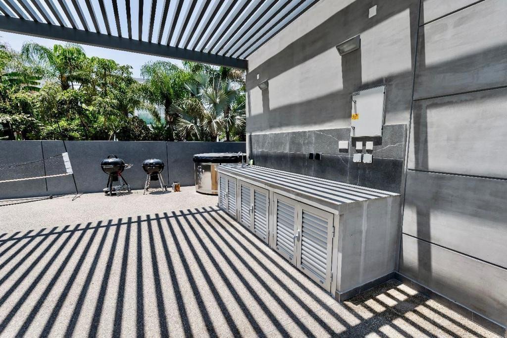 Apartment (Flat) in Germasoyia Tourist Area, Limassol for Sale