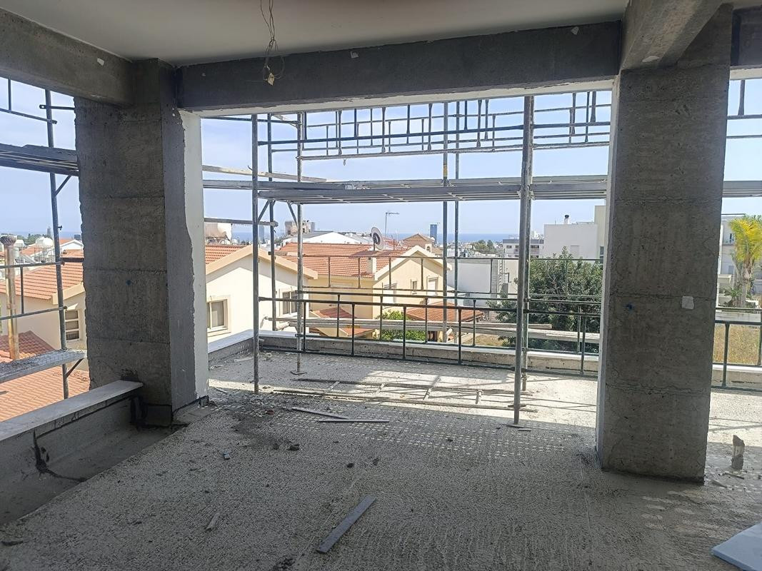 Apartment (Penthouse) in Panthea, Limassol for Sale