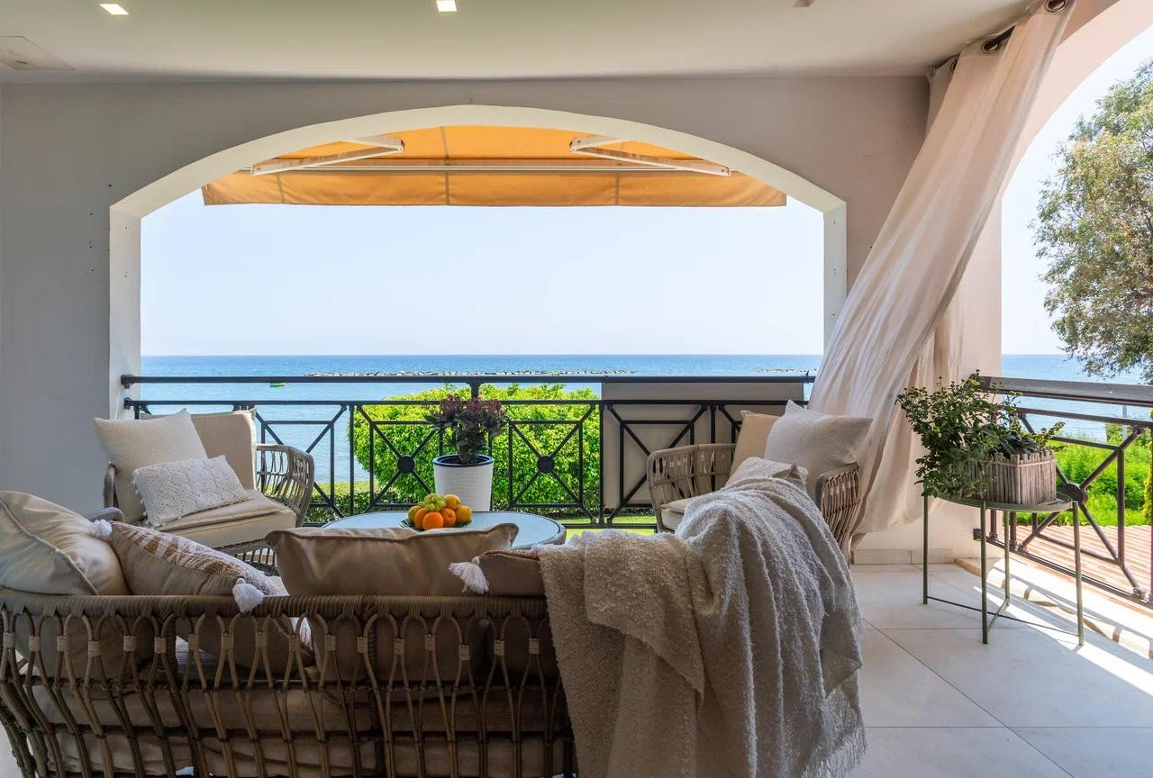 Apartment (Flat) in Germasoyia Tourist Area, Limassol for Sale