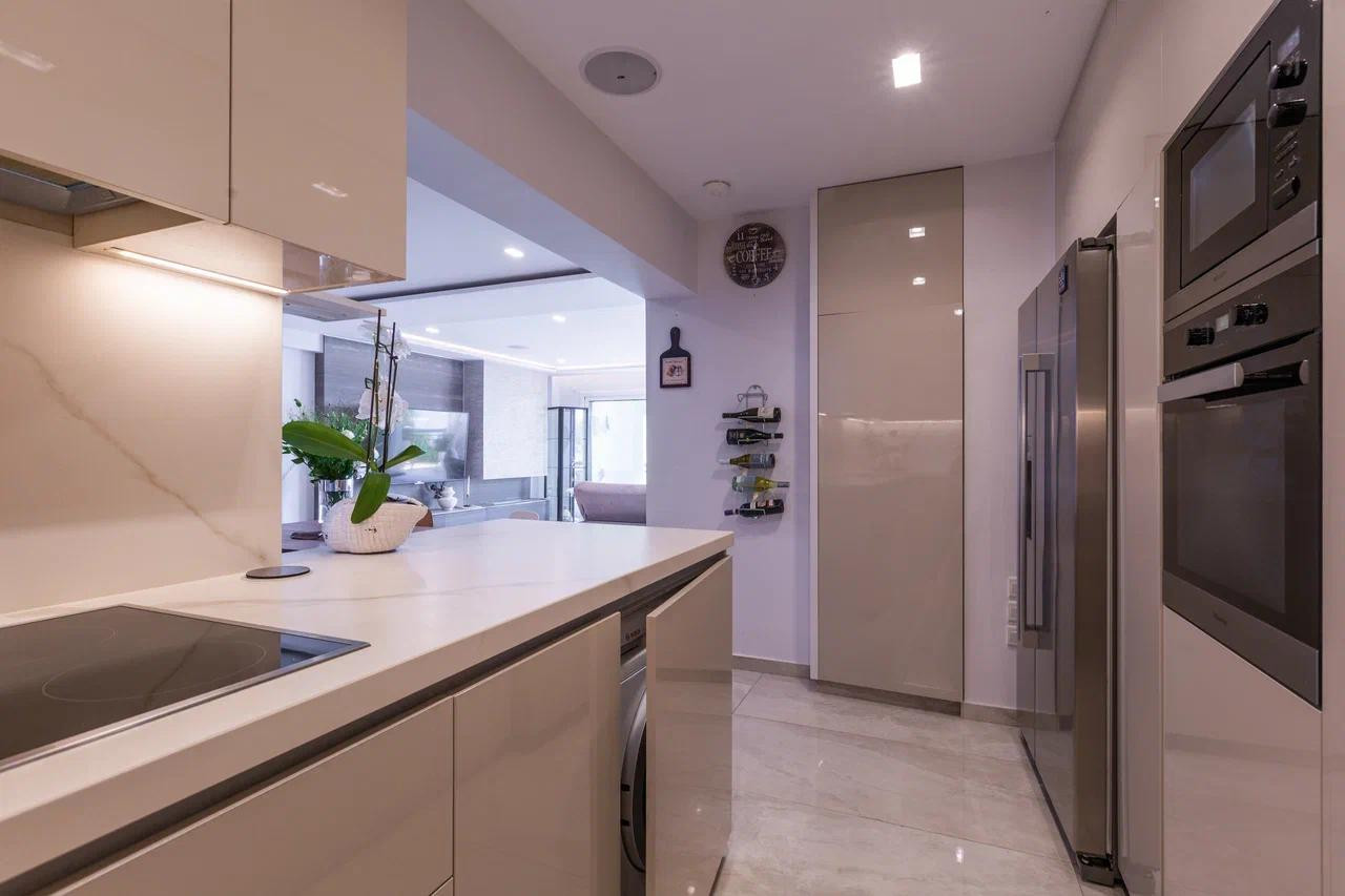 Apartment (Flat) in Germasoyia Tourist Area, Limassol for Sale