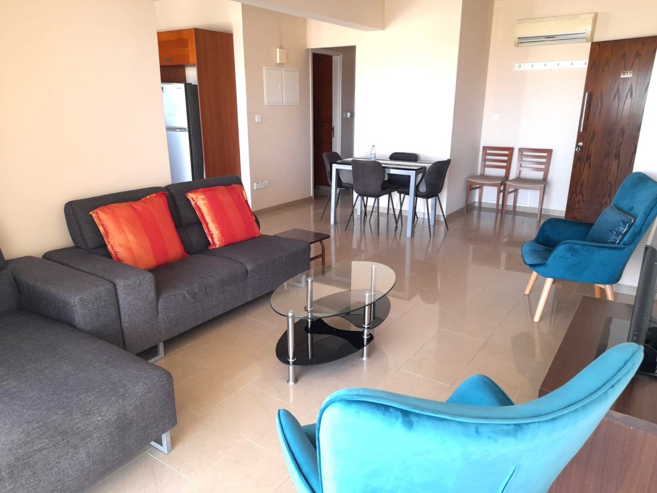 Apartment (Penthouse) in Engomi, Nicosia for Rent