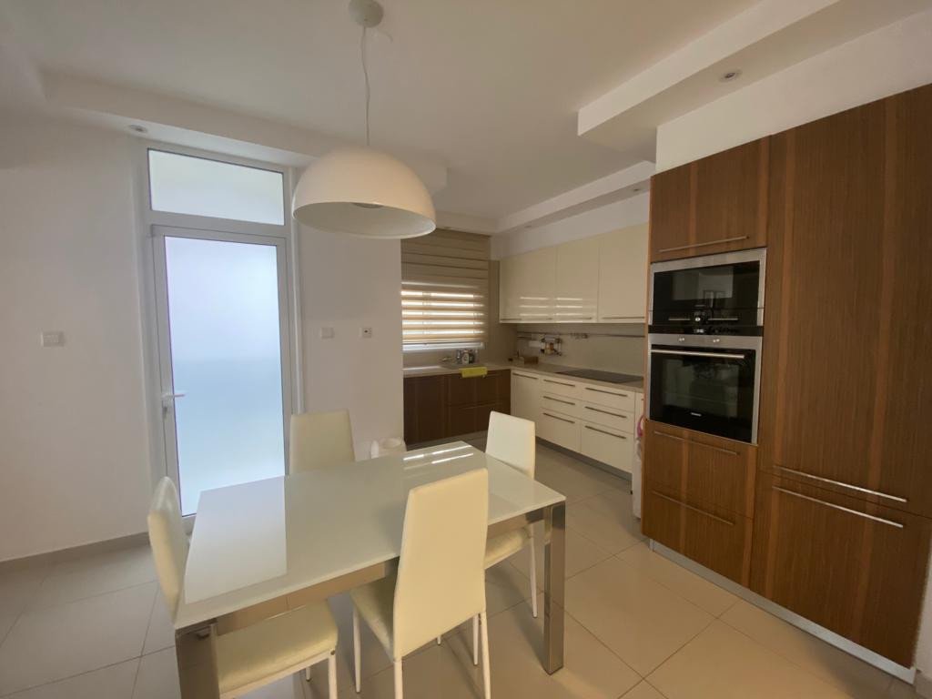 Apartment (Flat) in Germasoyia Tourist Area, Limassol for Sale