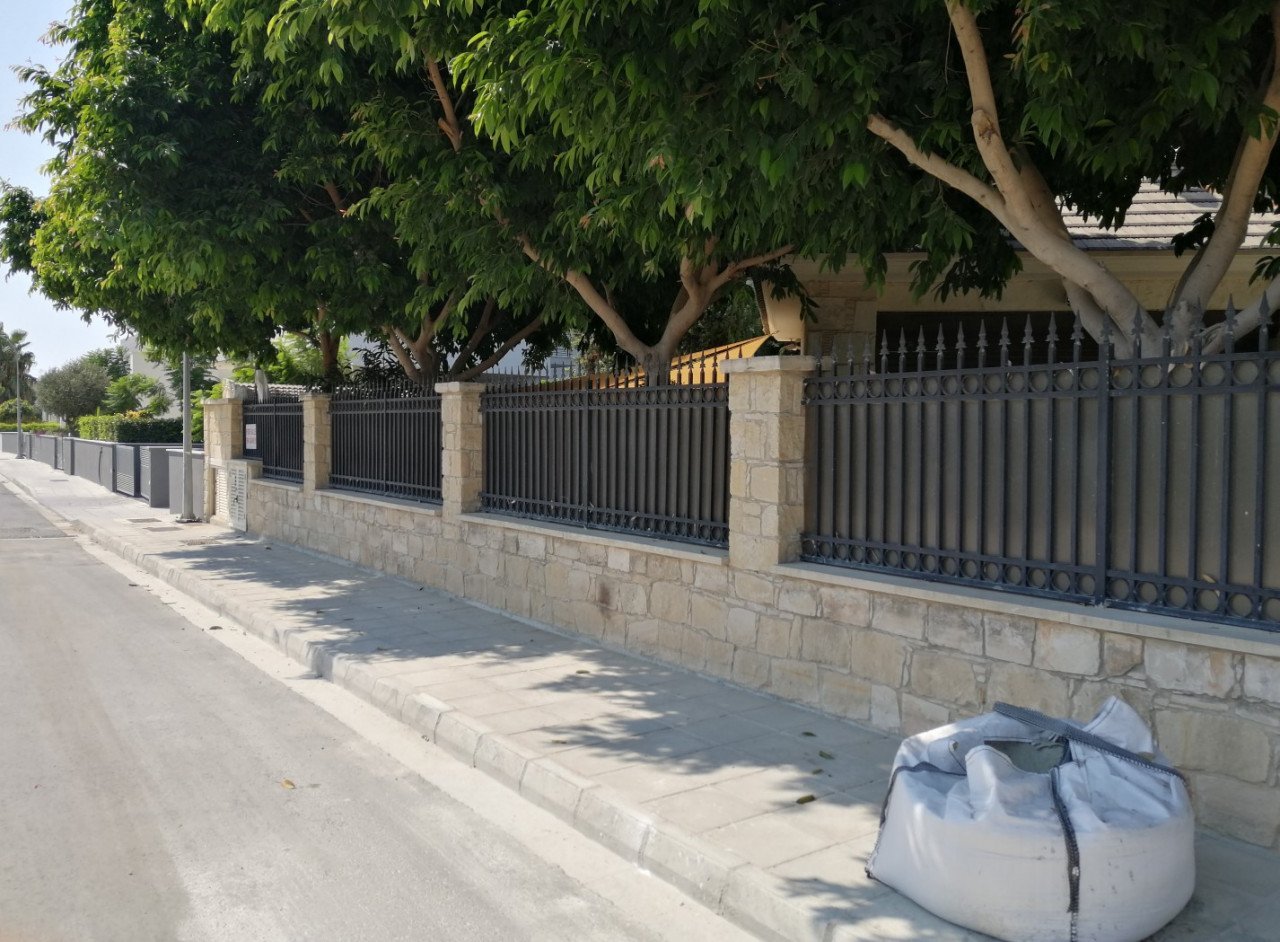 House (Detached) in Potamos Germasoyias, Limassol for Sale