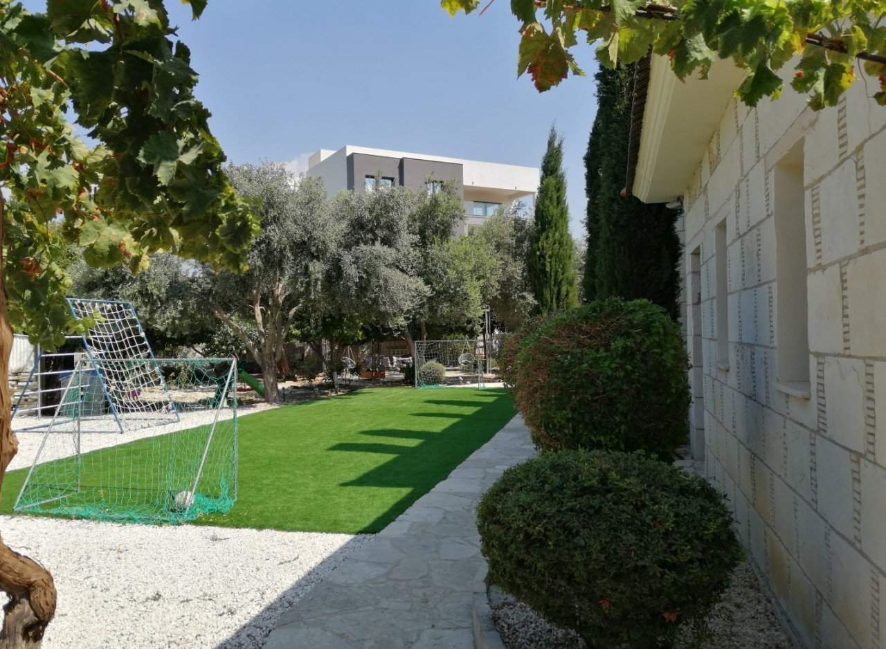 House (Detached) in Potamos Germasoyias, Limassol for Sale