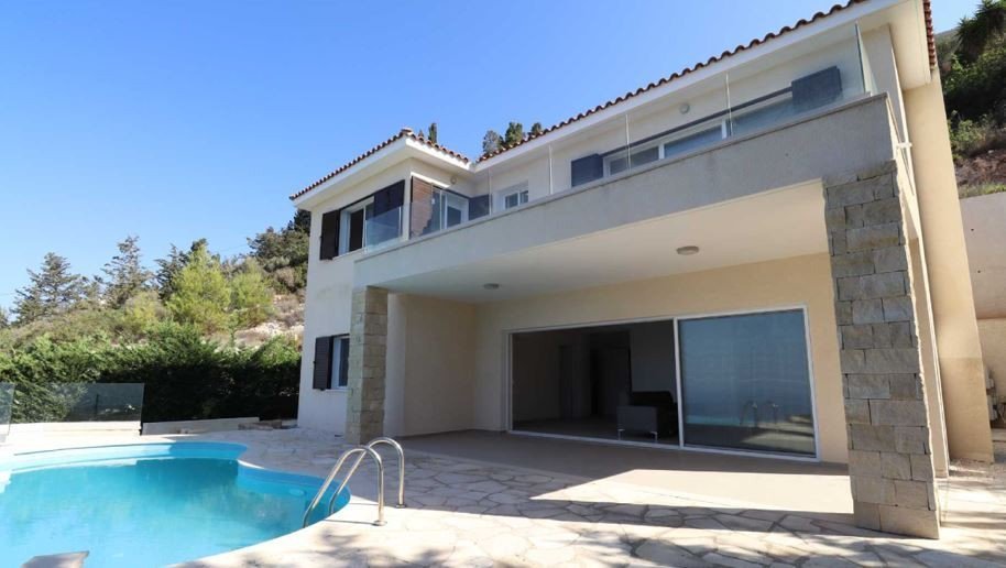 House (Detached) in Kamares, Paphos for Sale
