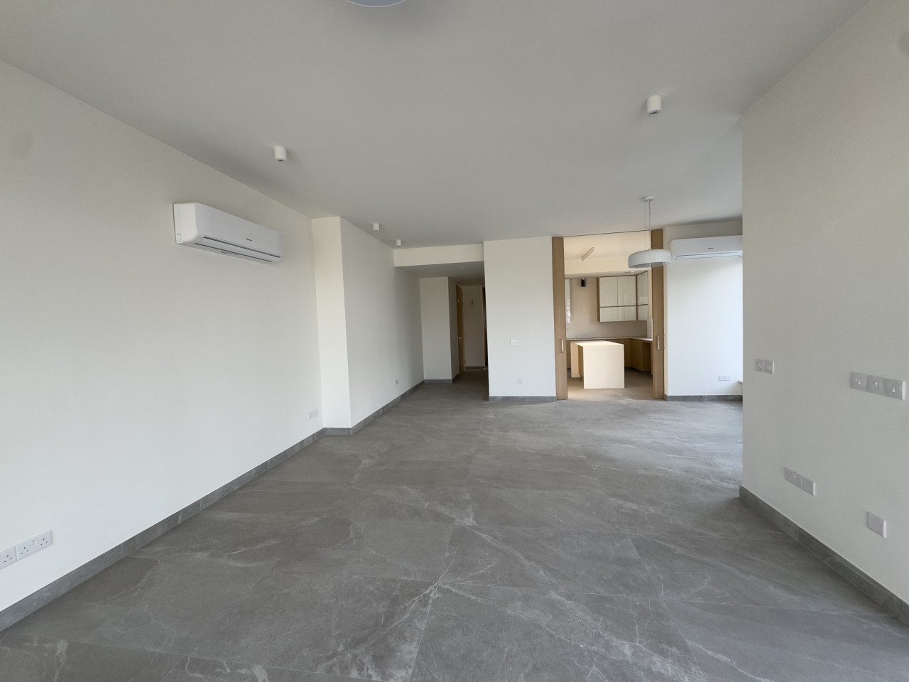Apartment (Penthouse) in Neapoli, Limassol for Sale