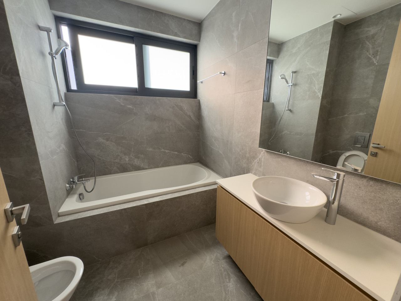 Apartment (Penthouse) in Neapoli, Limassol for Sale