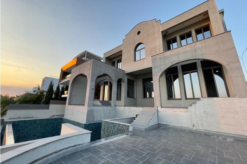 House (Detached) in Amathounta, Limassol for Sale