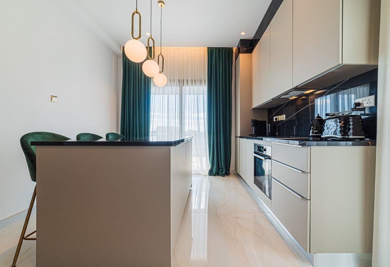 Apartment (Penthouse) in Papas Area, Limassol for Sale