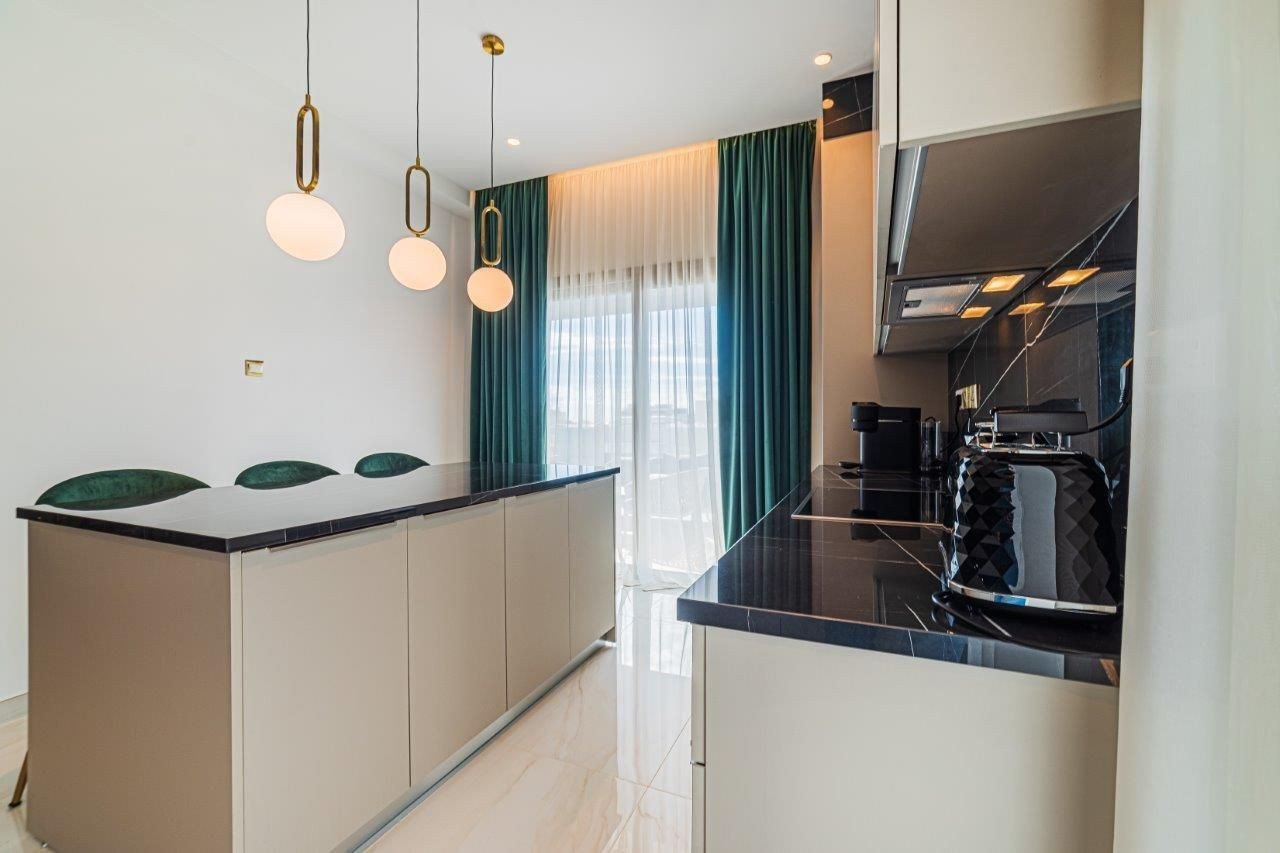 Apartment (Penthouse) in Papas Area, Limassol for Sale