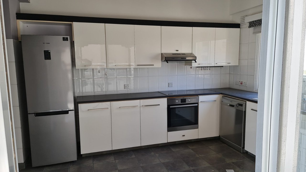 Apartment (Flat) in Agioi Omologites, Nicosia for Sale