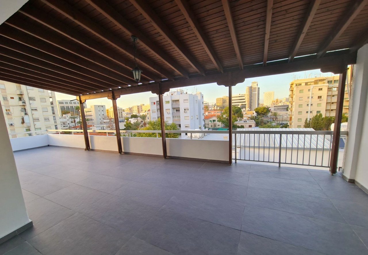 Apartment (Flat) in Agioi Omologites, Nicosia for Sale